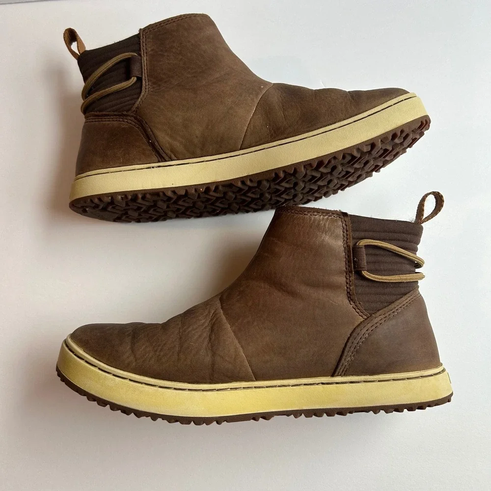 L.L. Bean Mountainside Ankle Boots Womens 6.5 Brown Leather Toggle Booties Shoes